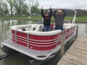 starcraft_red_pontoon_boat